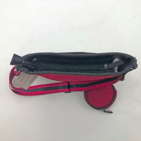 Jen & Co. Neoprene DRU Burgundy Cheetah Print Cross Body Bag in a Bag - Picture 4 of 8